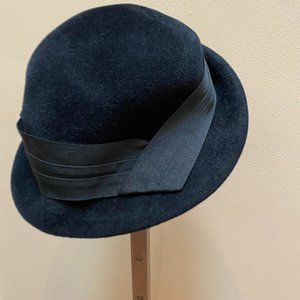 Women's Hat Black Rabbit Fur Size Small